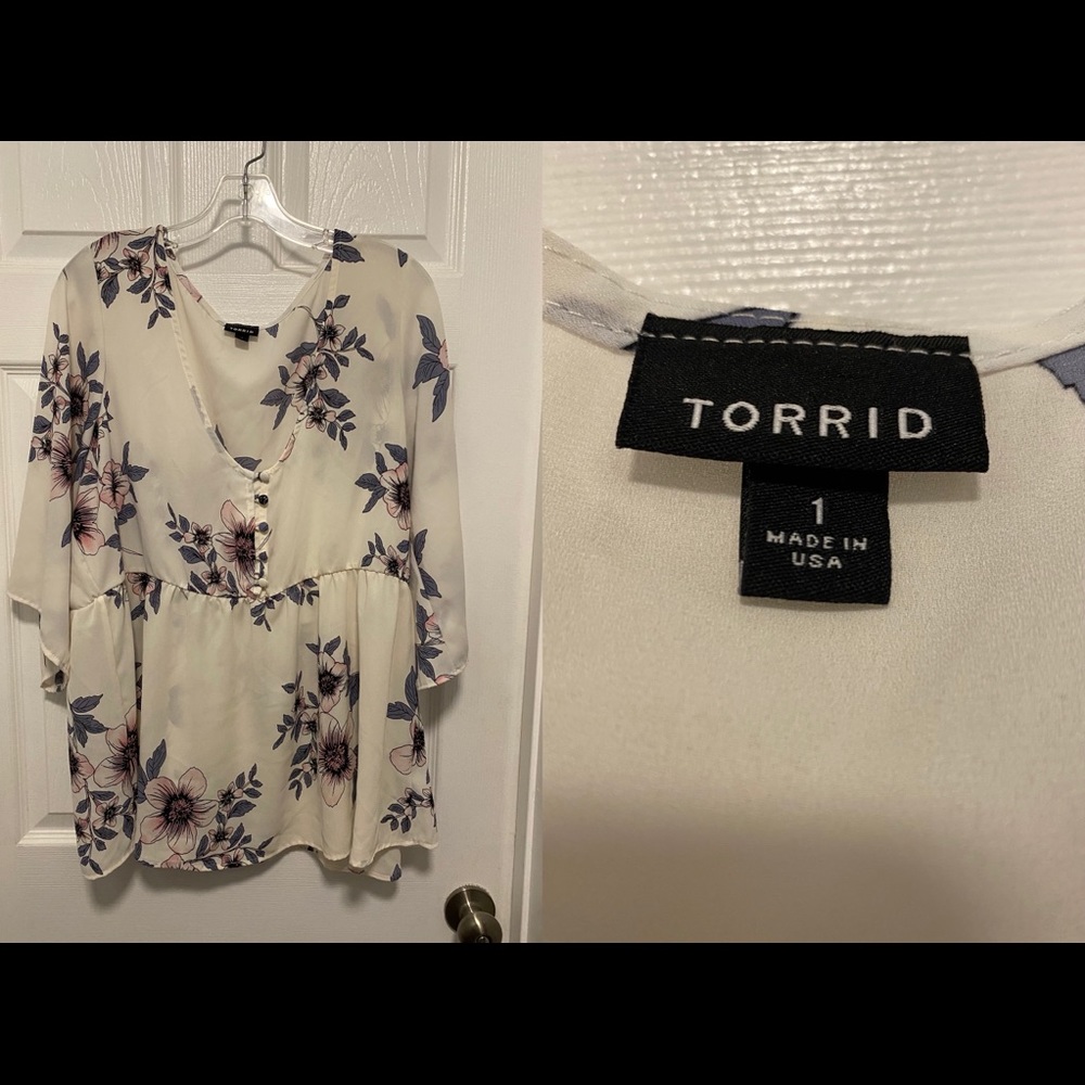 Torrid / Floral Top / Size 1